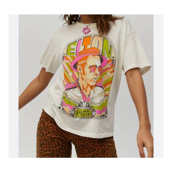Daydreamer Elton John 1975 Boyfriend Tee White Small NWOT - Picture 4 of 6